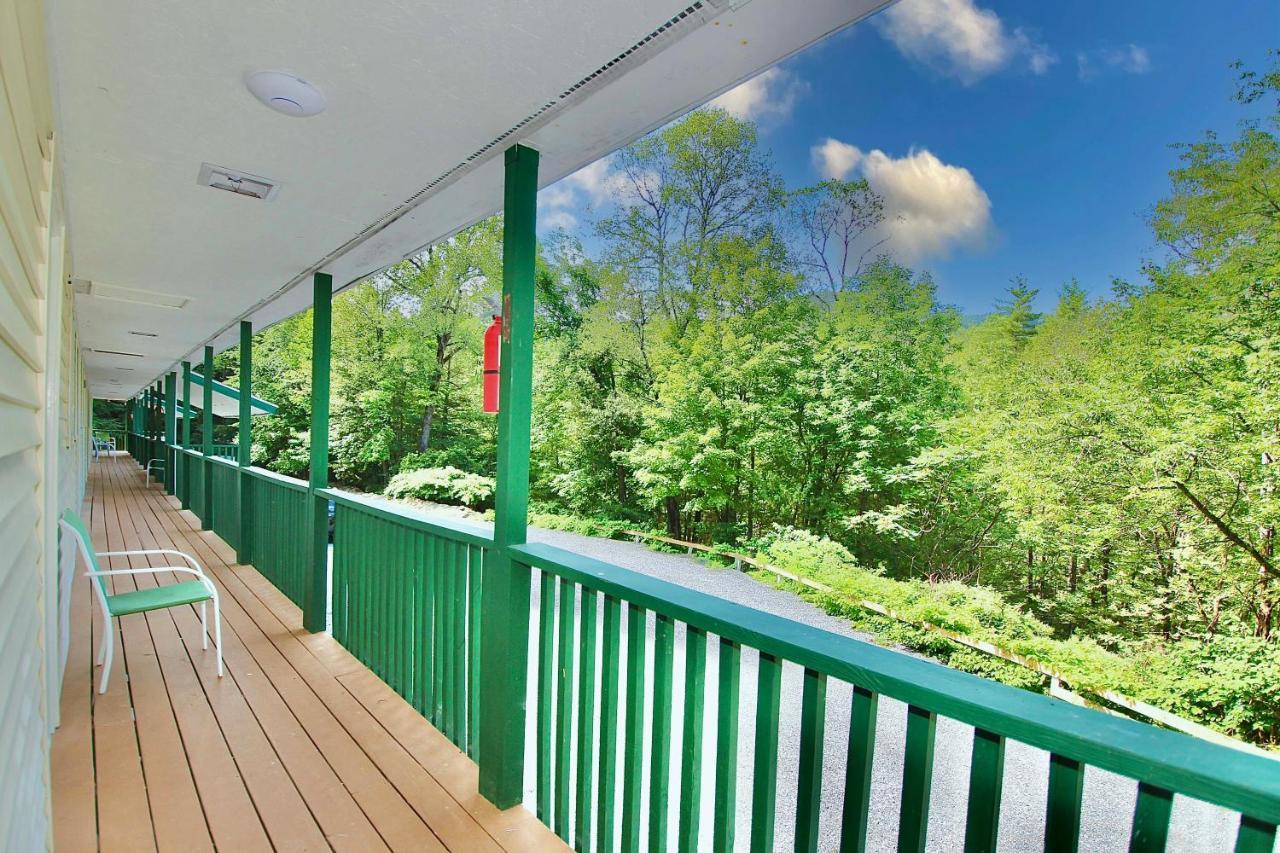 Westbrook Inn Lake George Eksteriør billede